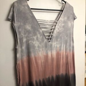 American Eagle v-neck soft & sexy tie-due shirt, M